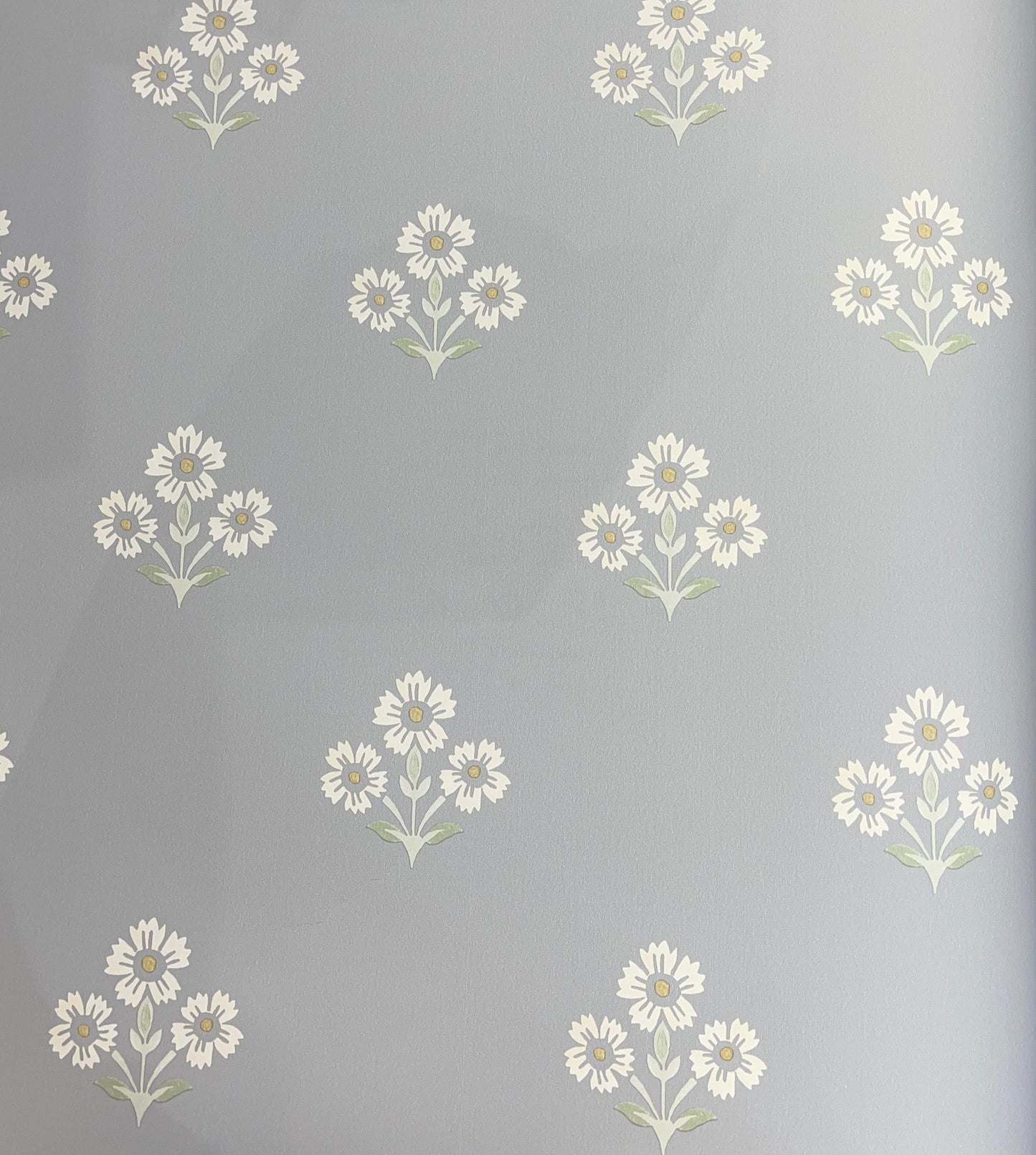 Silver Fleur Wallpaper