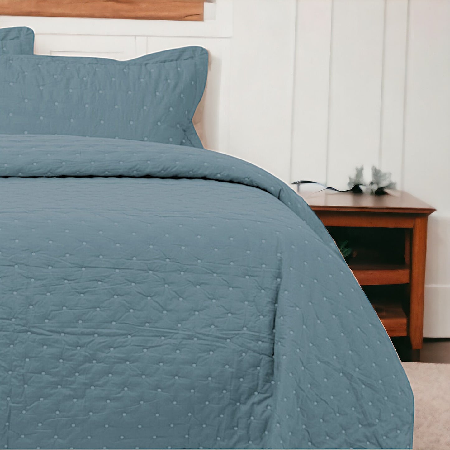 Dotty Delight Quilt & Bedspread