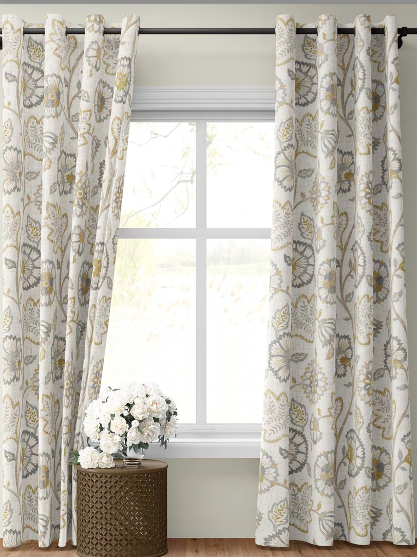 Close-up detail of heritage vine fabric I