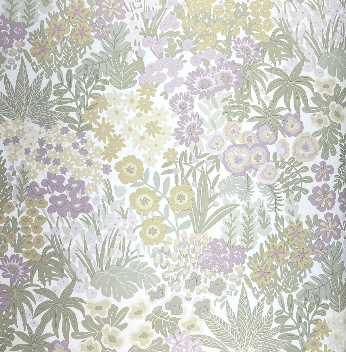 Lavender Meadow – Pastel Wallpaper