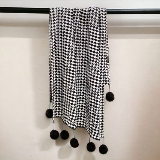 houndstooth printed black and white throw