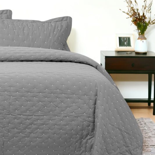 Dotty Delight Quilt & Bedspread