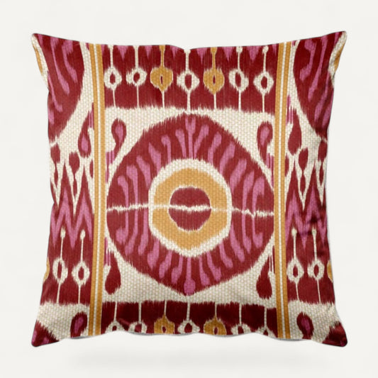 Grand Medallion Pink cushion – styled setting | Venia Home