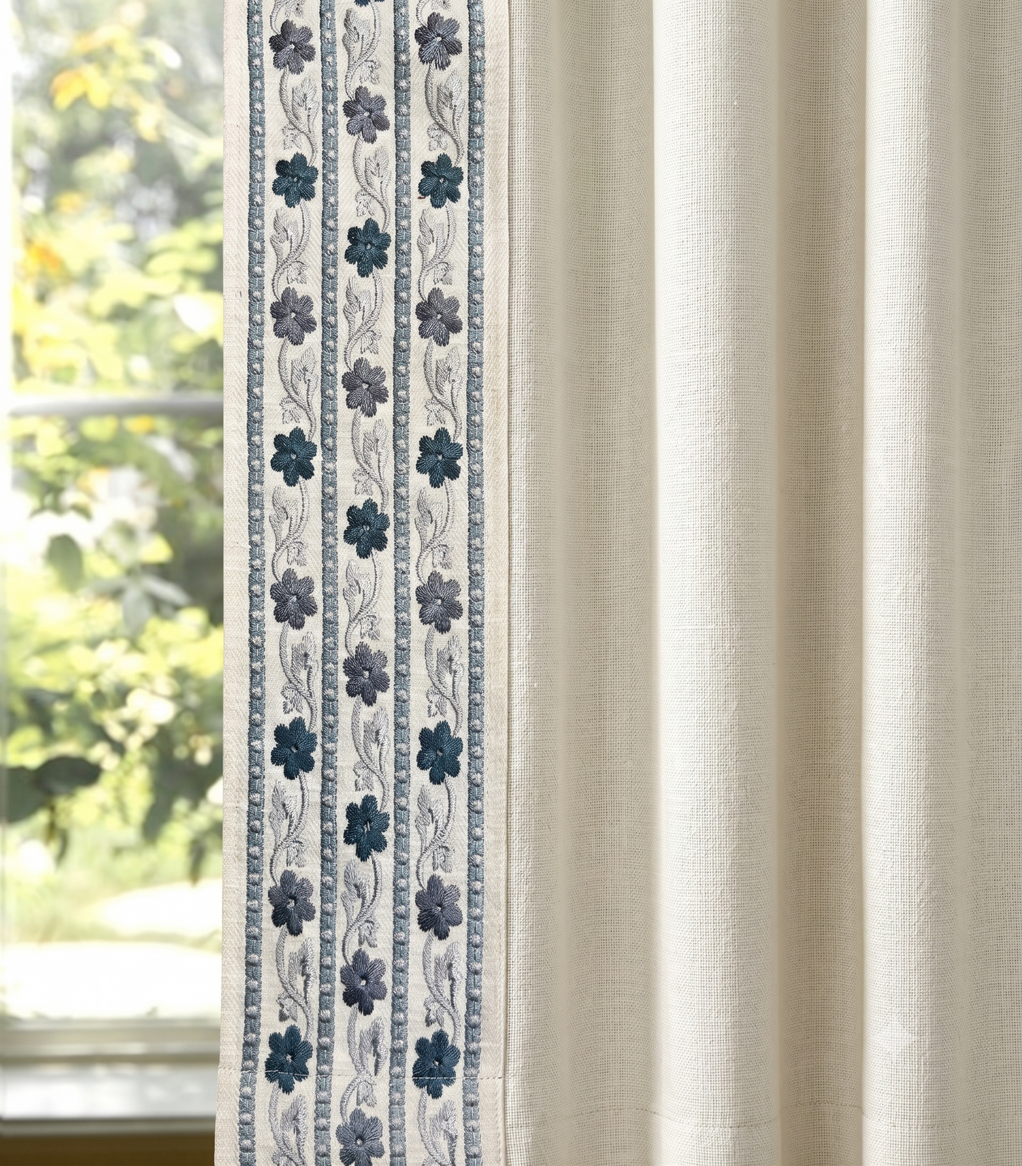 Blue mini daisy embroidered trim styled detail